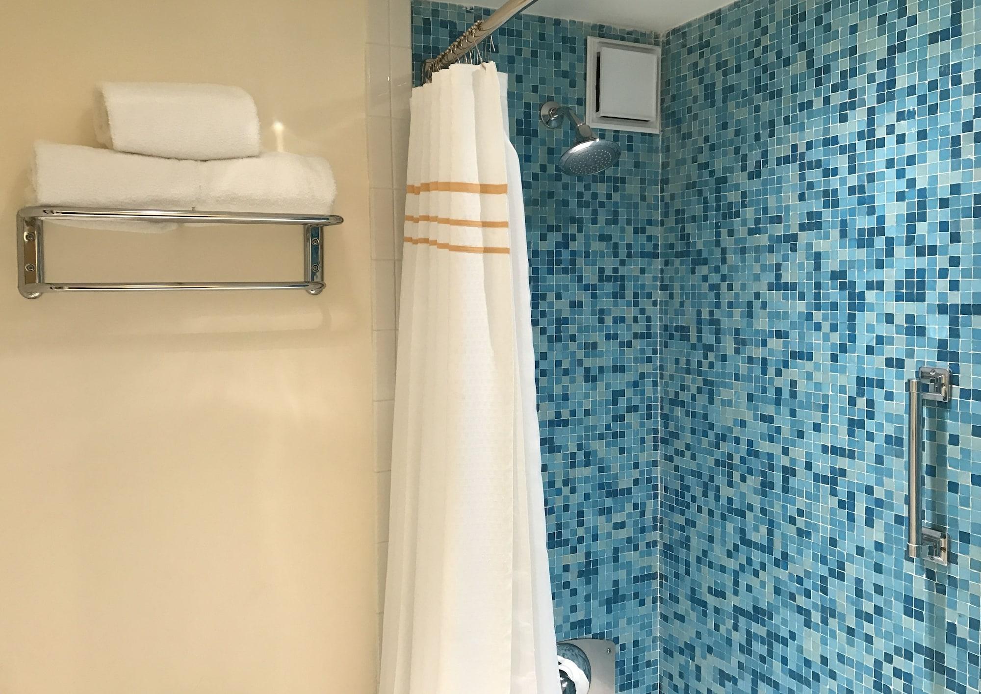 Hotel Plaza 4*