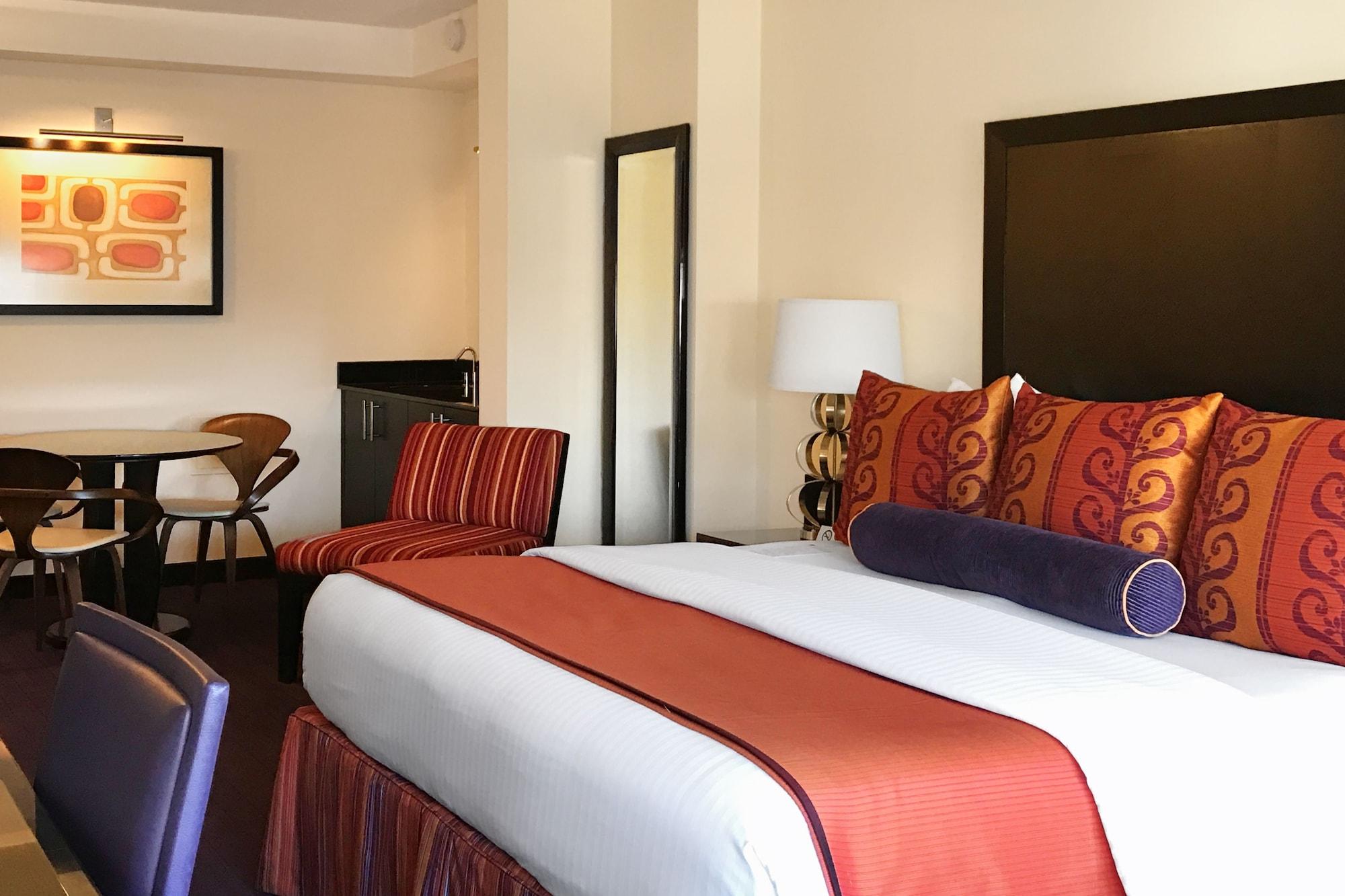Hotel Plaza 4*