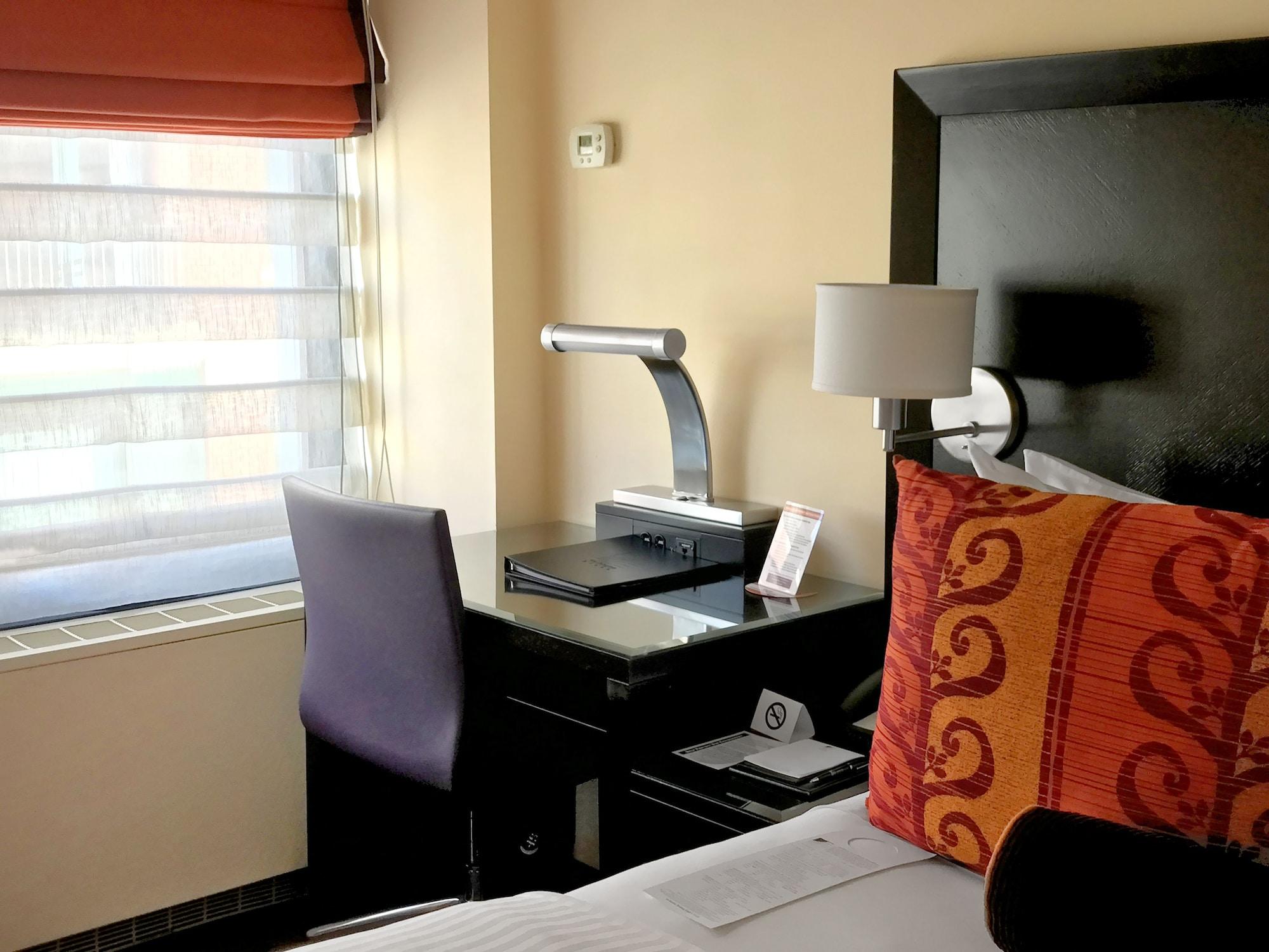 Hotel Plaza 4*