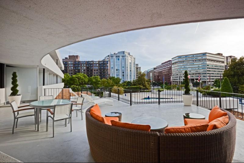 Plaza Hotel 4*